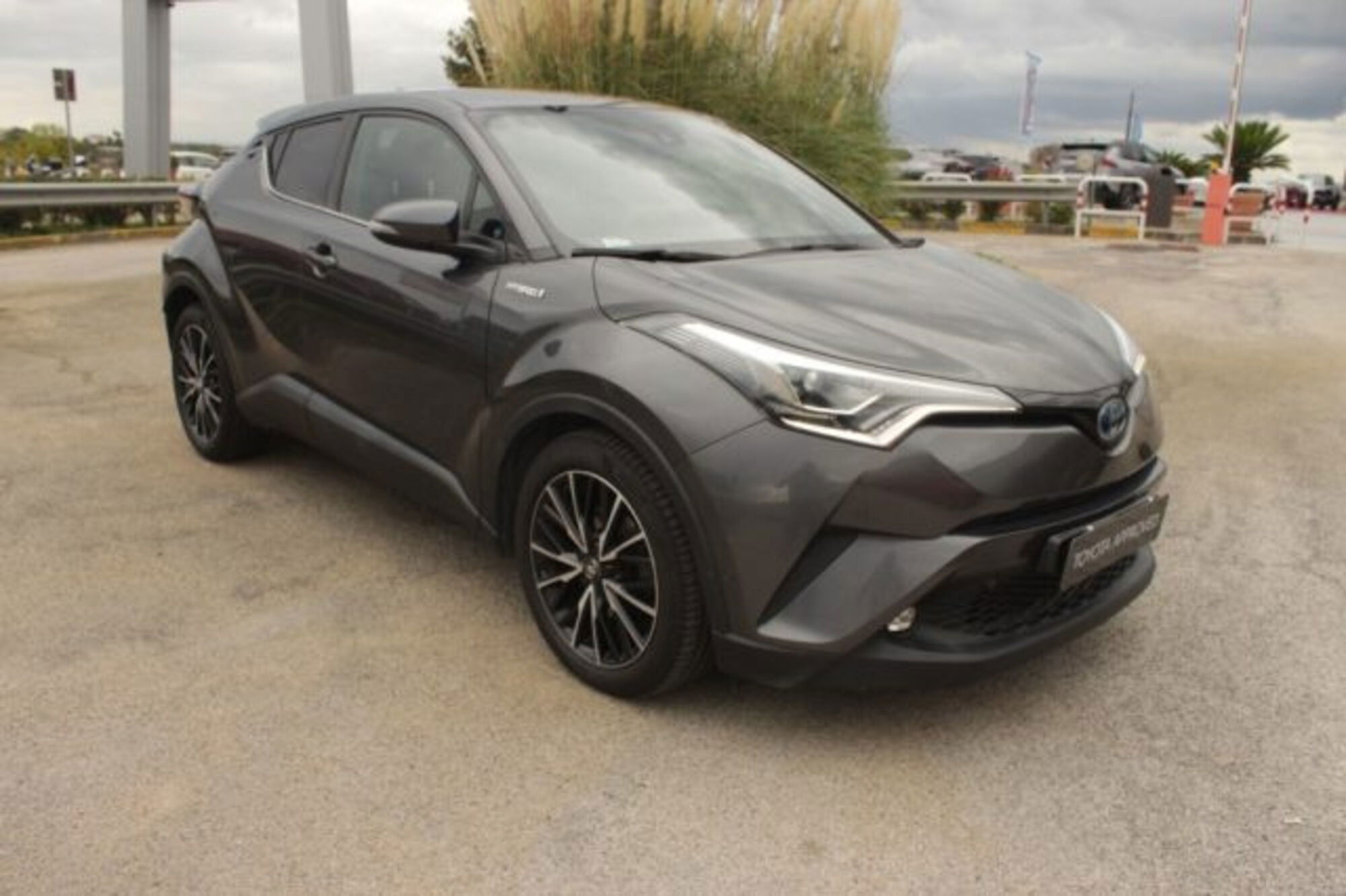 Toyota Toyota C-HR 1.8 Hybrid E-CVT Lounge  del 2018 usata a Roma