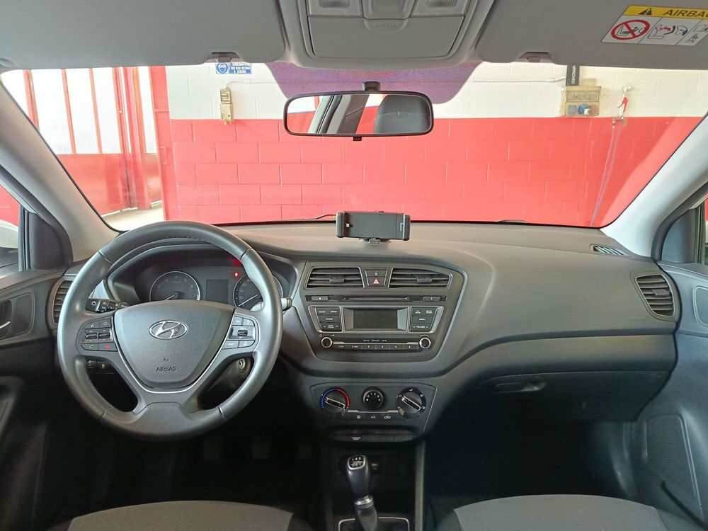 Hyundai i20 usata a Monza e Brianza (8)