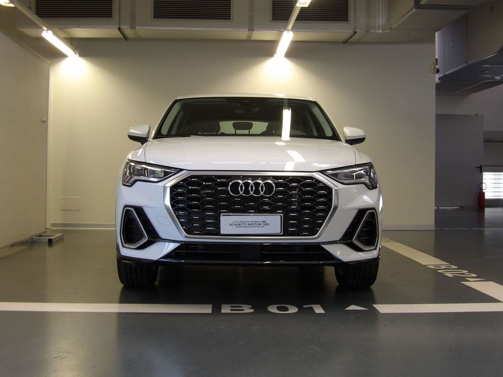 Audi Q3 Sportback nuova a Modena (2)