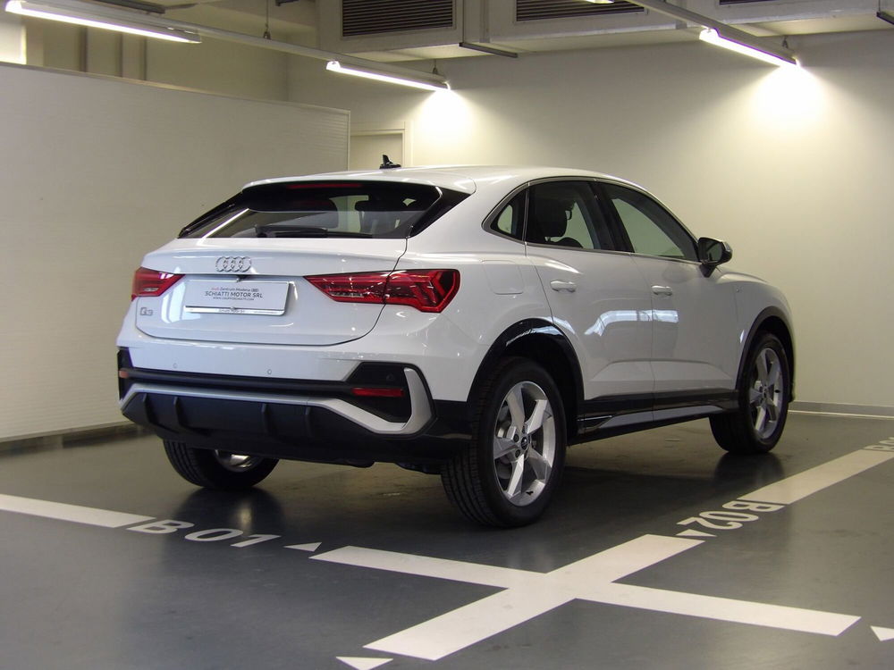 Audi Q3 Sportback nuova a Modena (4)