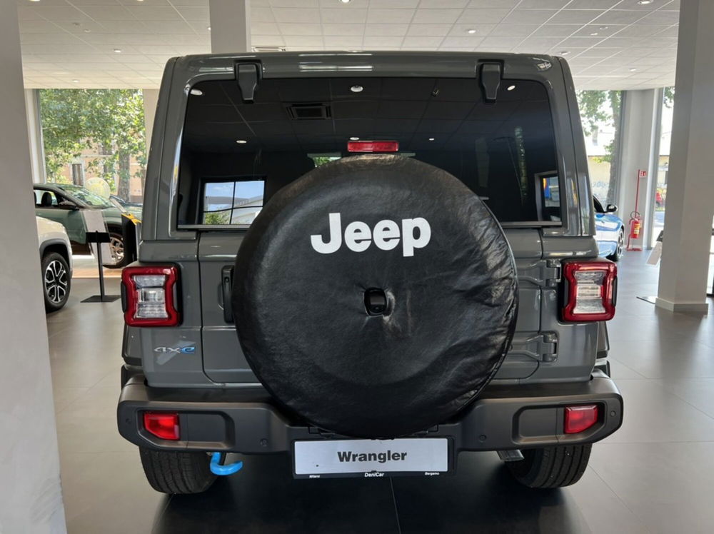 Jeep Wrangler Unlimited nuova a Milano (5)