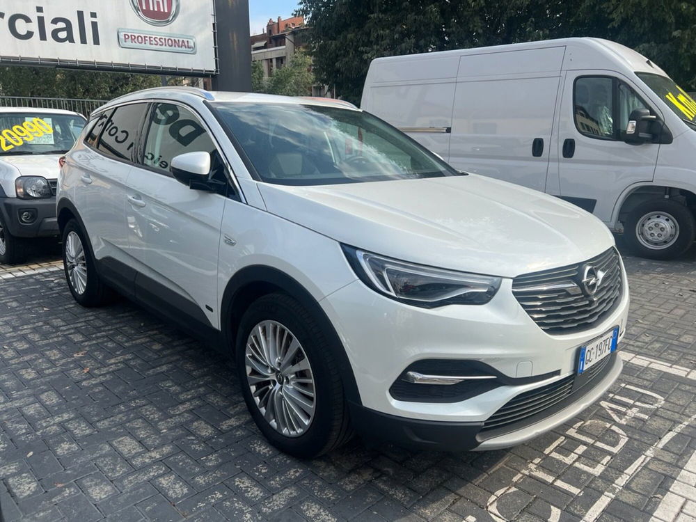 Opel Grandland X usata a Milano (3)