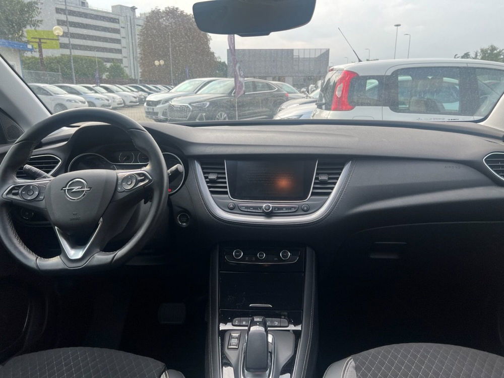 Opel Grandland X usata a Milano (8)