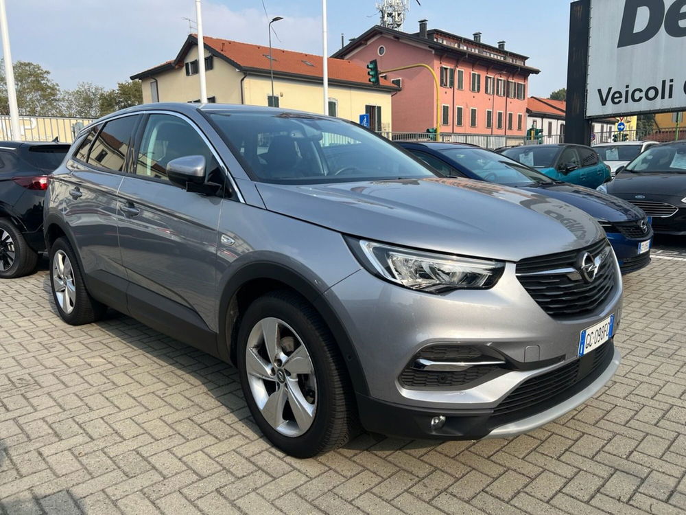 Opel Grandland X usata a Milano (3)