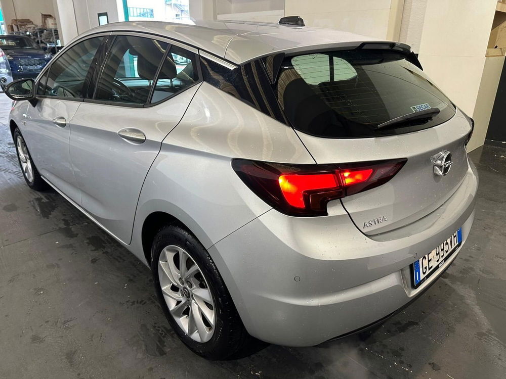 Opel Astra usata a Milano (6)