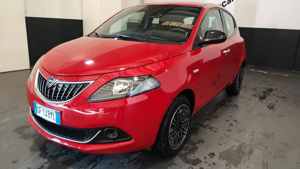 Lancia Ypsilon usata a Milano