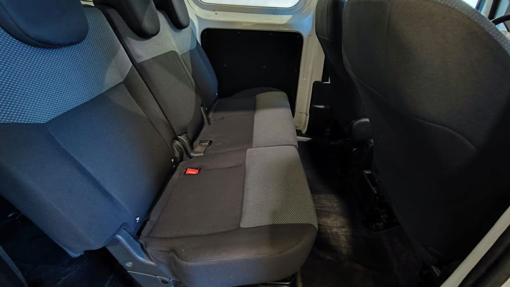 Nissan NV200 usata a Milano (10)