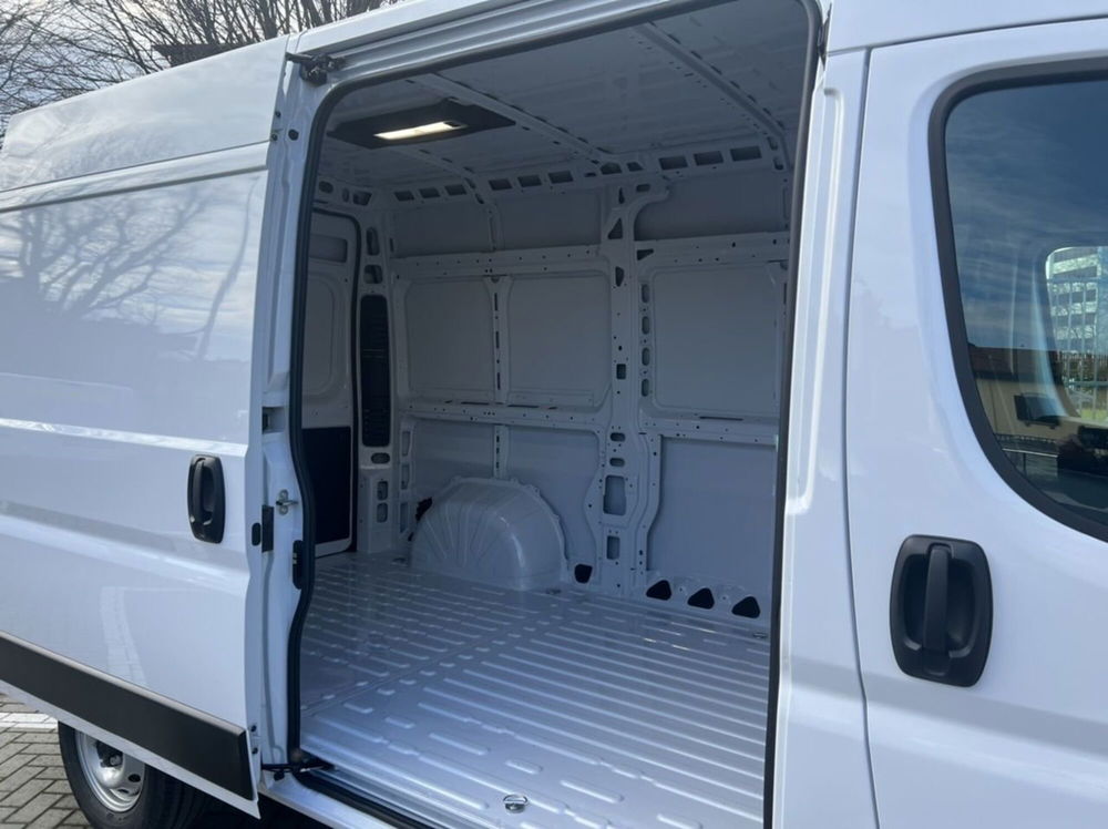 Fiat Ducato Furgone nuova a Milano (8)