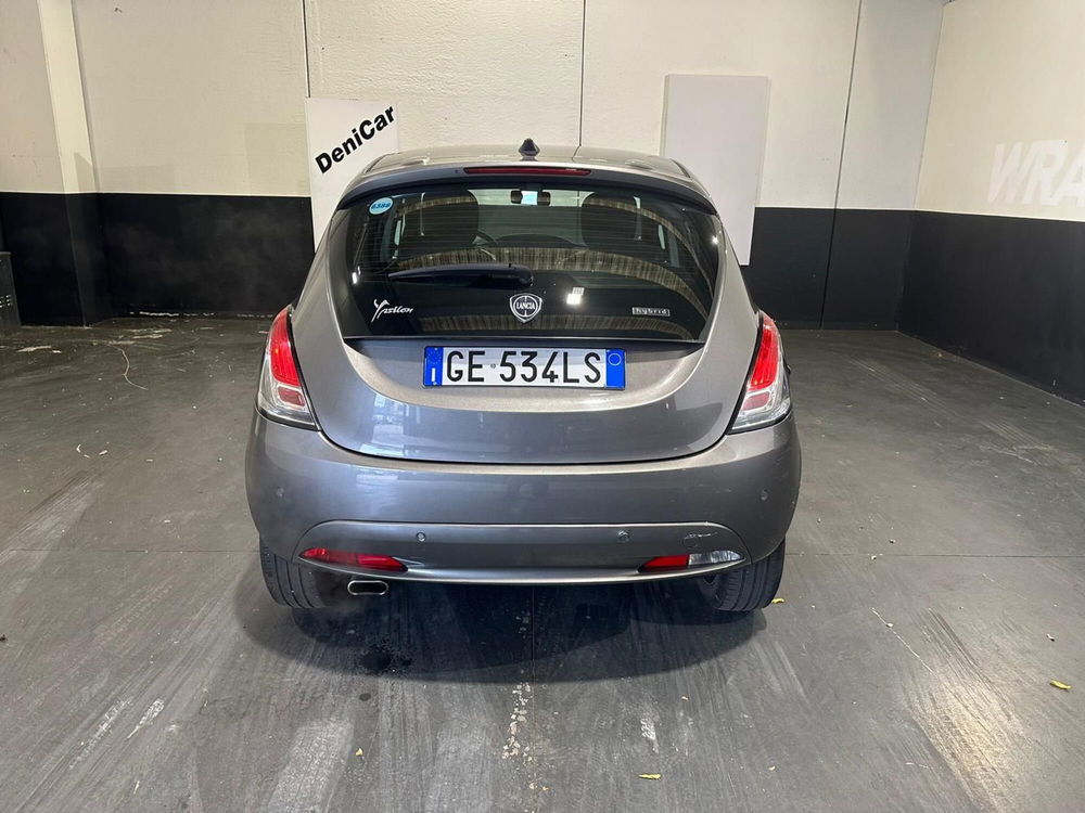 Lancia Ypsilon usata a Milano (5)