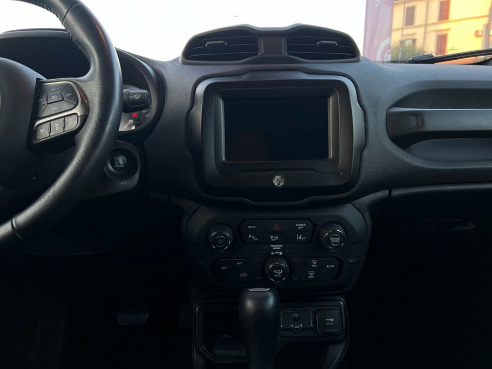 Jeep Renegade usata a Milano (14)