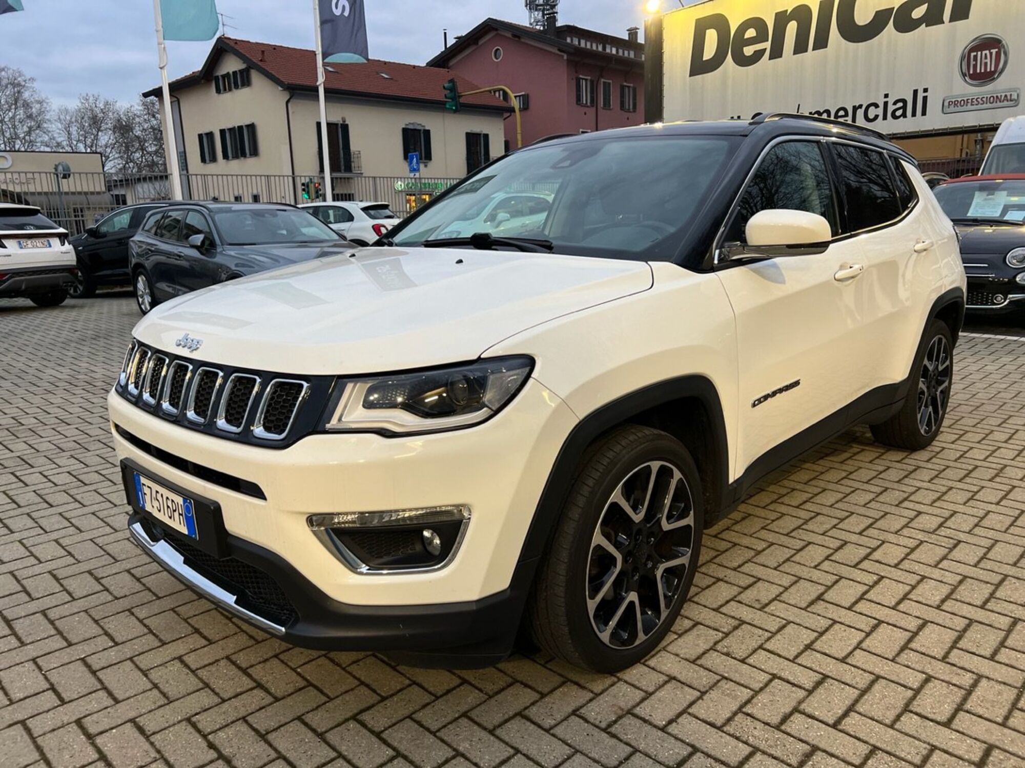 Jeep Compass 1.6 Multijet II 2WD Limited  del 2019 usata a Milano