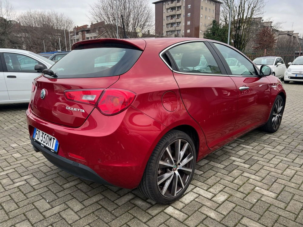 Alfa Romeo Giulietta usata a Milano (5)