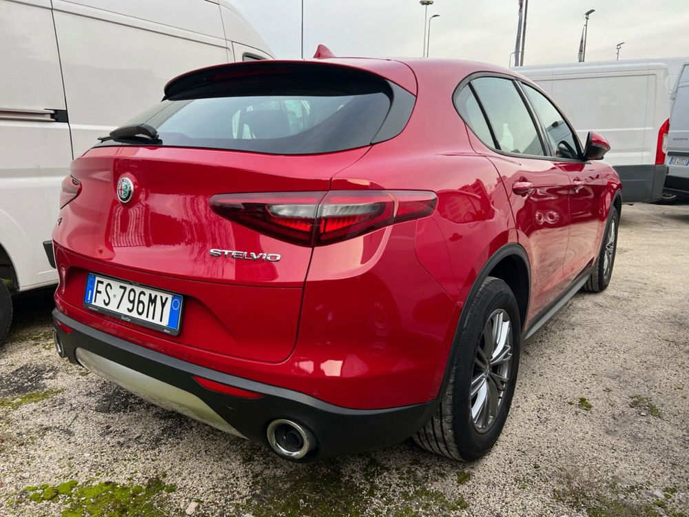 Alfa Romeo Stelvio usata a Milano (5)