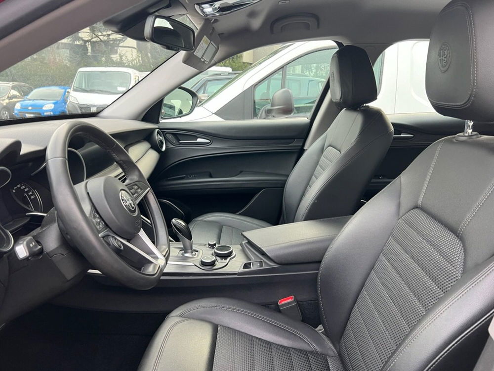 Alfa Romeo Stelvio usata a Milano (7)