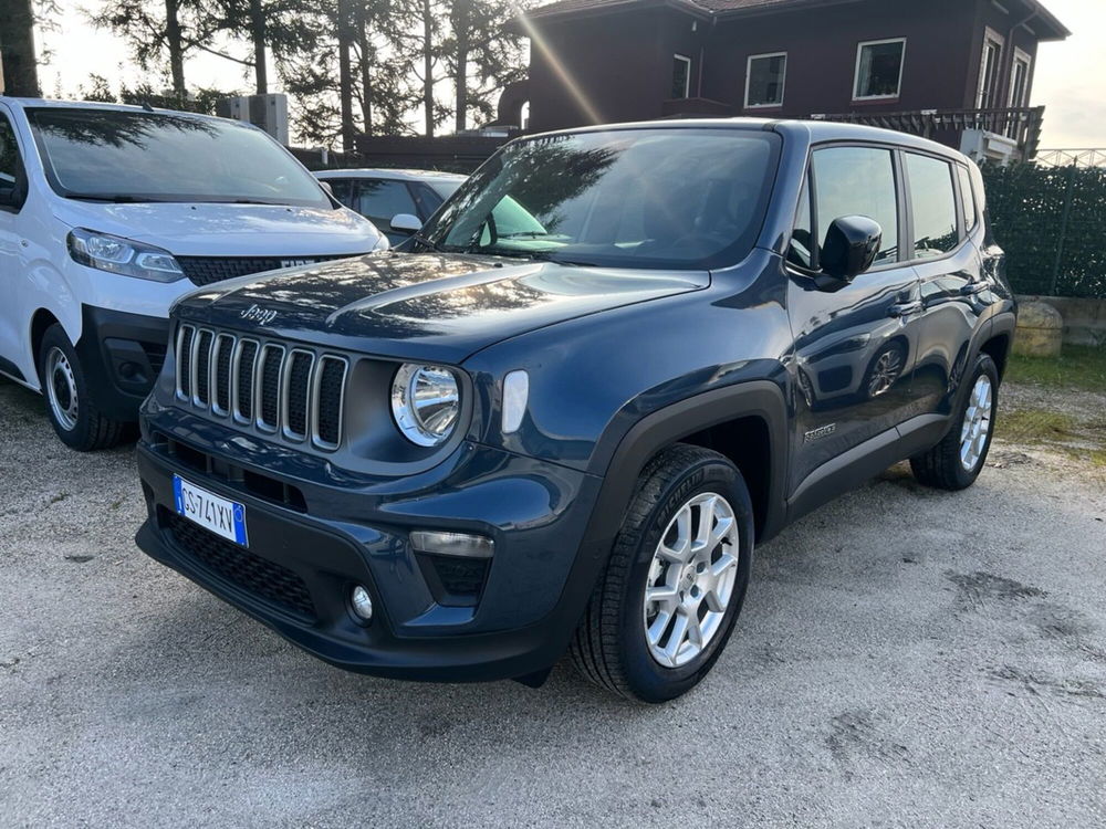 Jeep Renegade nuova a Milano