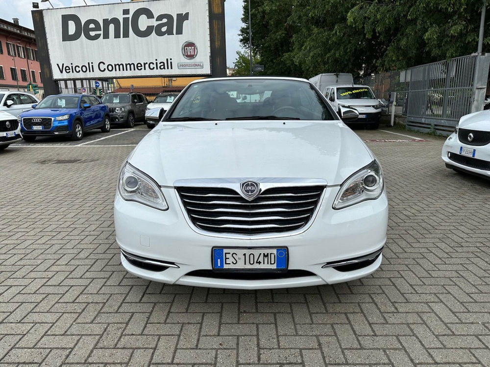 Lancia Flavia usata a Milano (2)