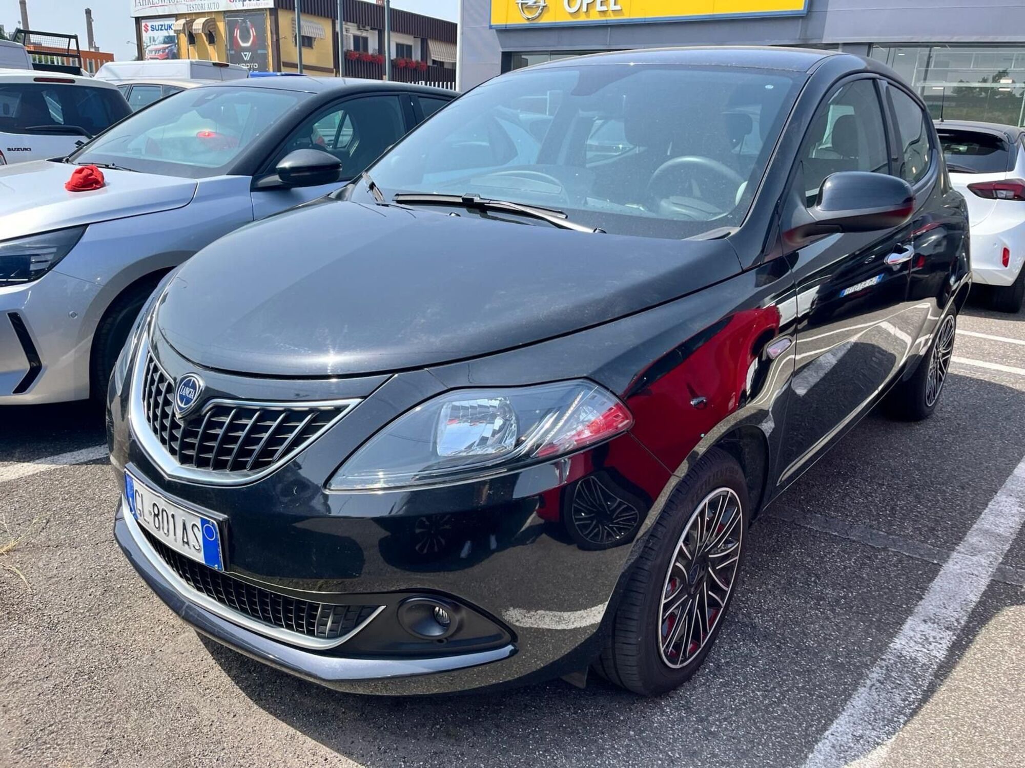 Lancia Ypsilon 1.0 FireFly 5 porte S&amp;S Hybrid Gold Plus del 2022 usata a Milano