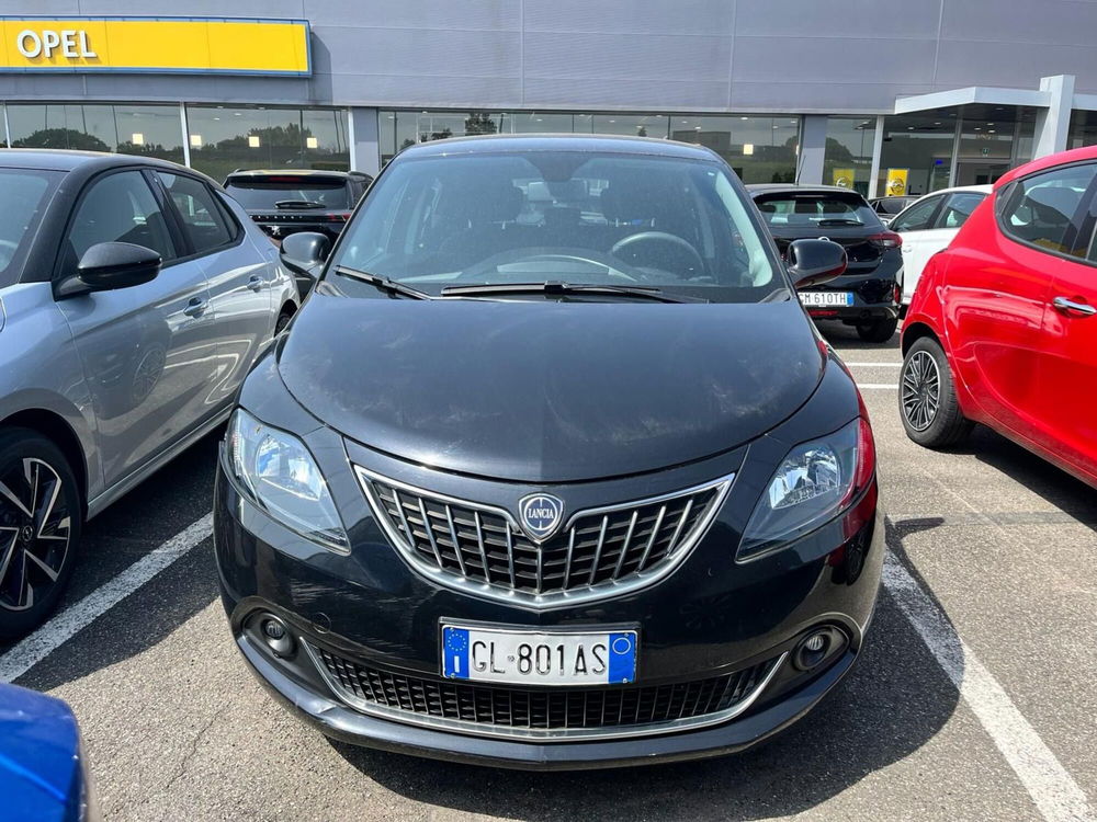 Lancia Ypsilon usata a Milano (2)