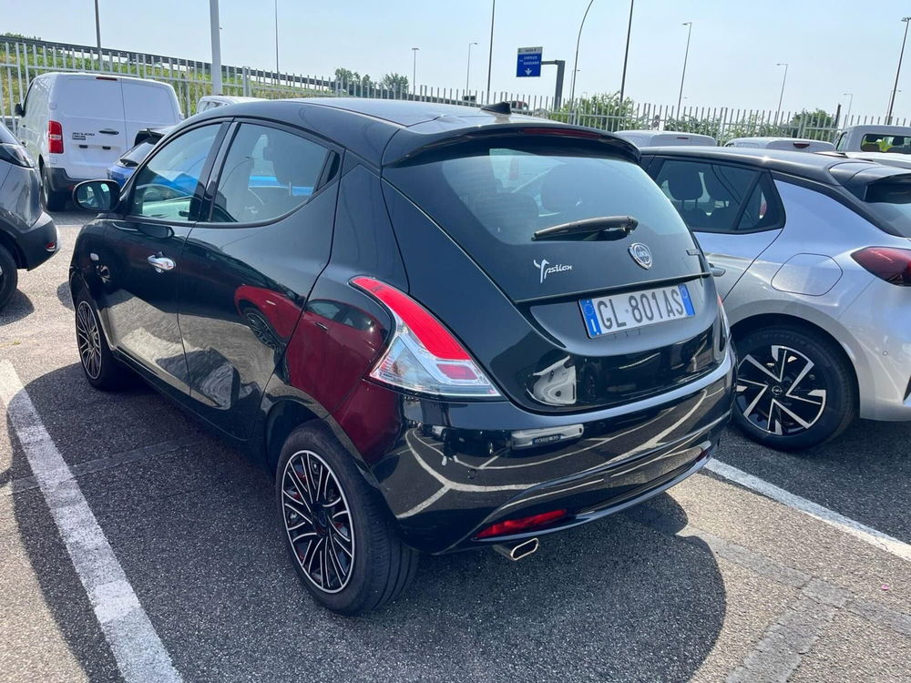 Lancia Ypsilon usata a Milano (3)