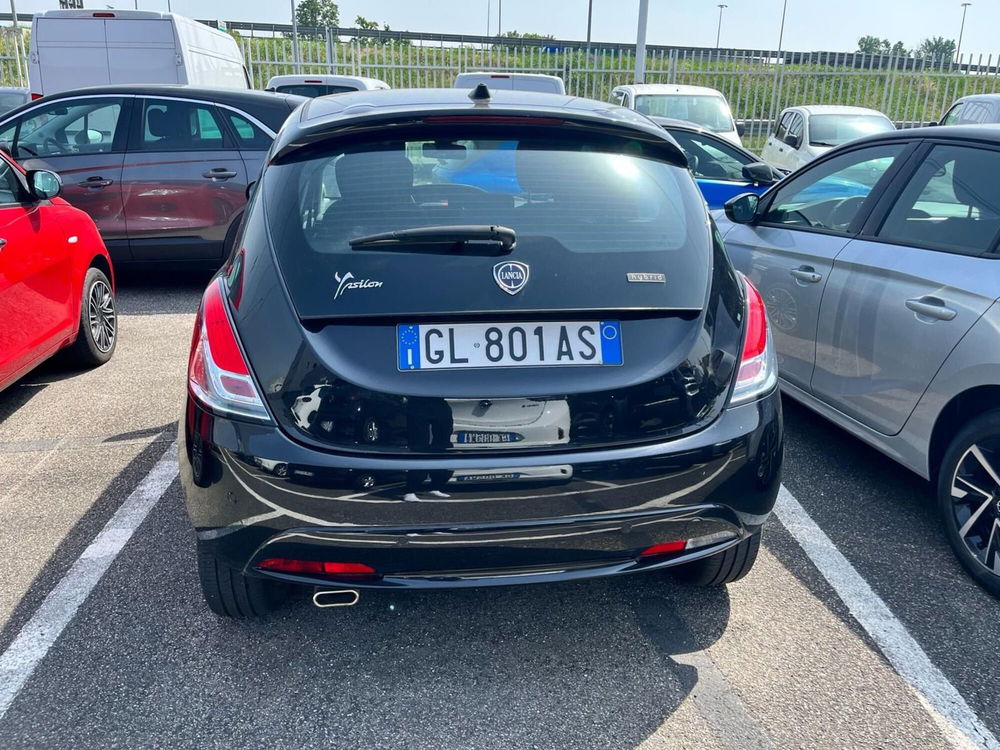 Lancia Ypsilon usata a Milano (4)