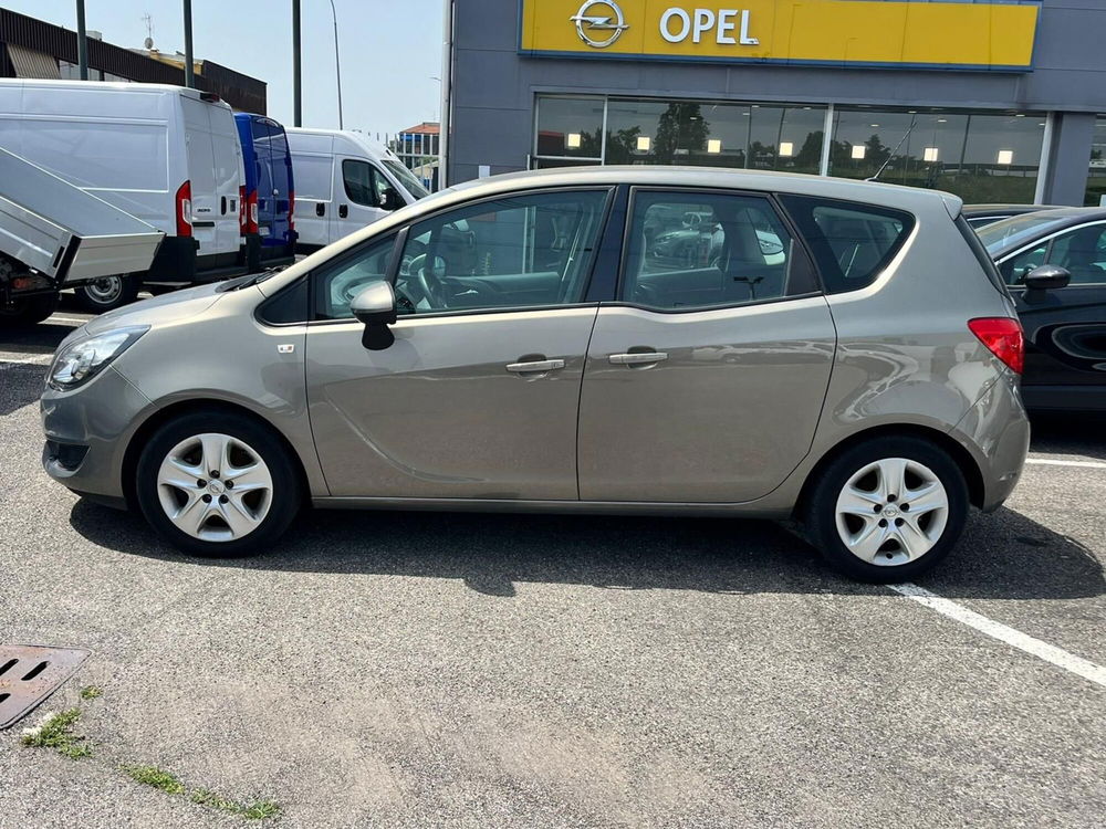 Opel Meriva usata a Milano (4)