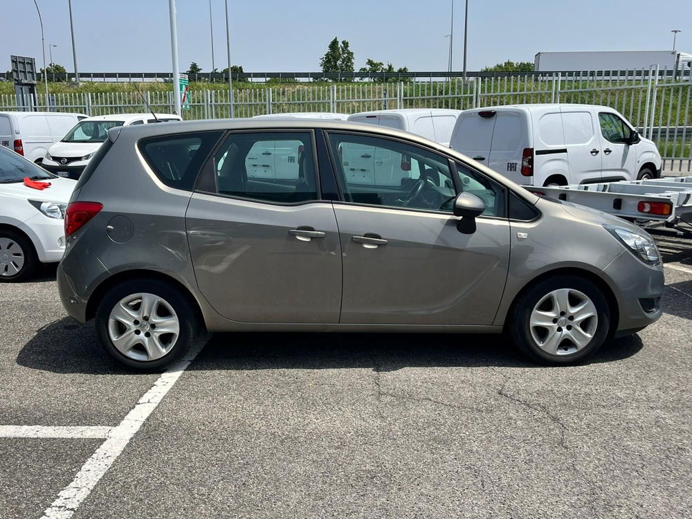 Opel Meriva usata a Milano (5)