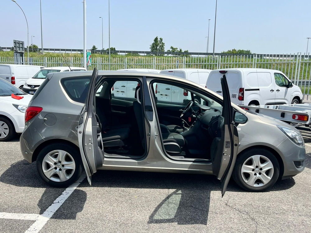 Opel Meriva usata a Milano (6)