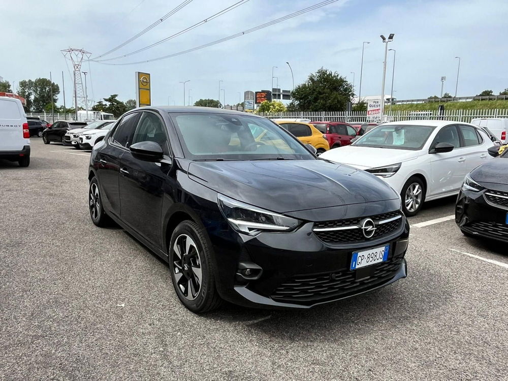 Opel Corsa-e nuova a Milano