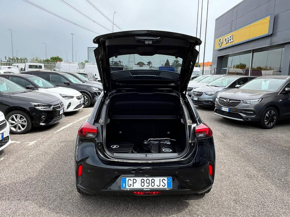 Opel Corsa-e nuova a Milano (8)