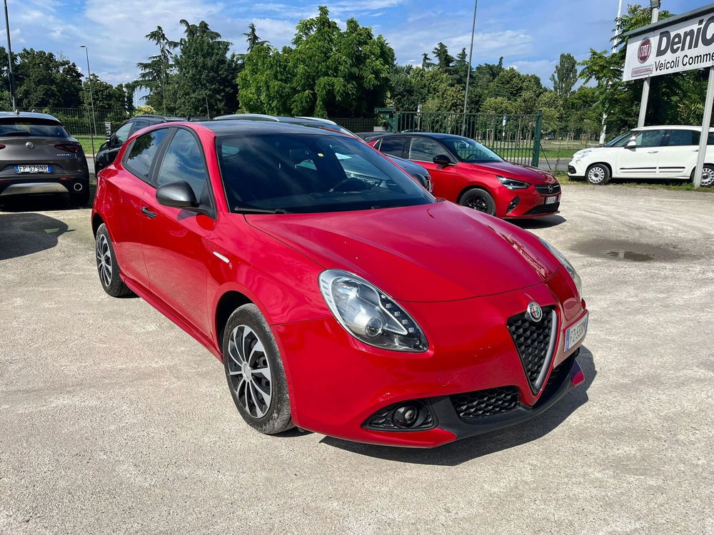 Alfa Romeo Giulietta usata a Milano (3)