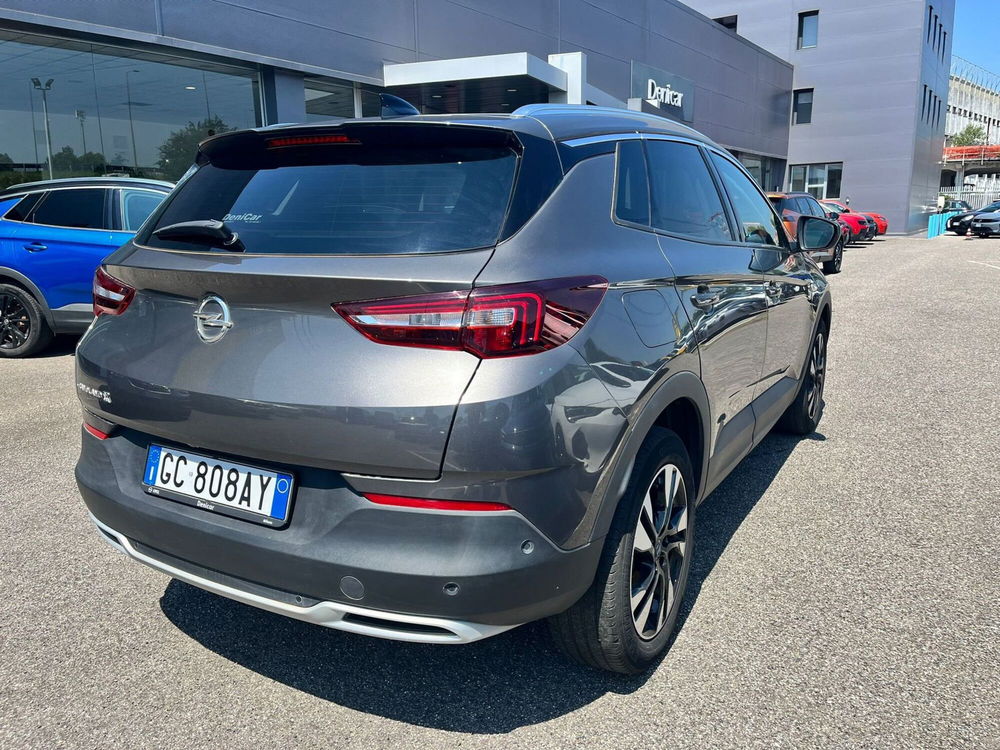 Opel Grandland X usata a Milano (6)