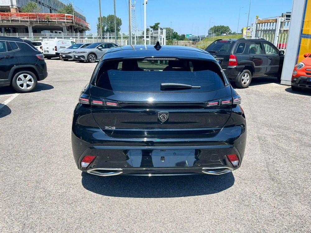 Peugeot 308 nuova a Milano (7)