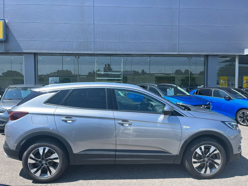 Opel Grandland X usata a Milano (4)