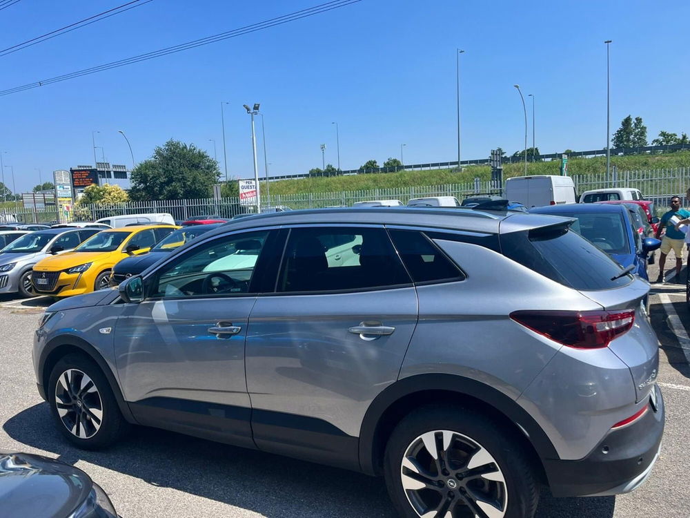 Opel Grandland X usata a Milano (5)