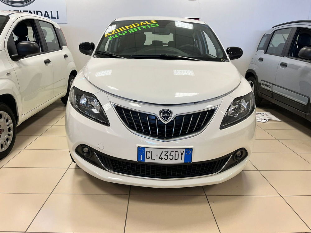 Lancia Ypsilon usata a Milano (2)