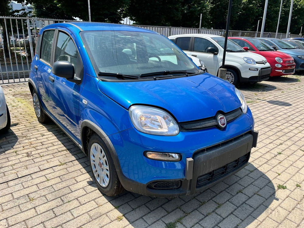 Fiat Panda Cross nuova a Milano (3)