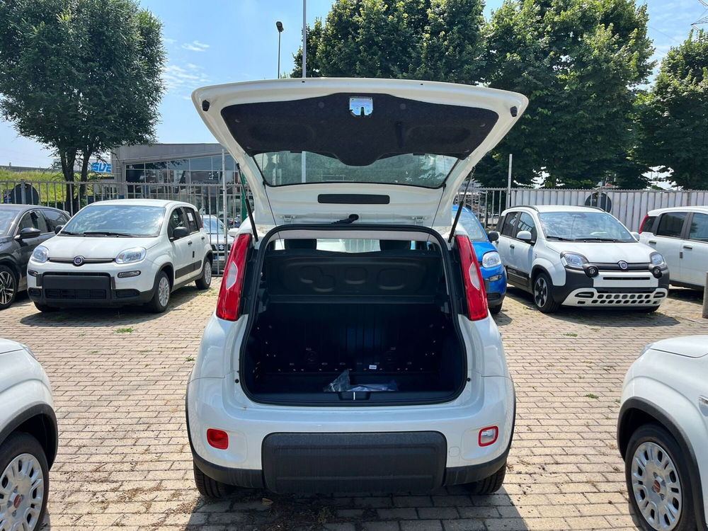 Fiat Panda Cross nuova a Milano (9)