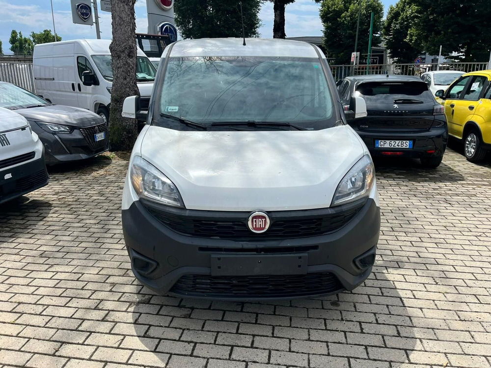 Fiat Doblò Furgone usata a Milano (2)