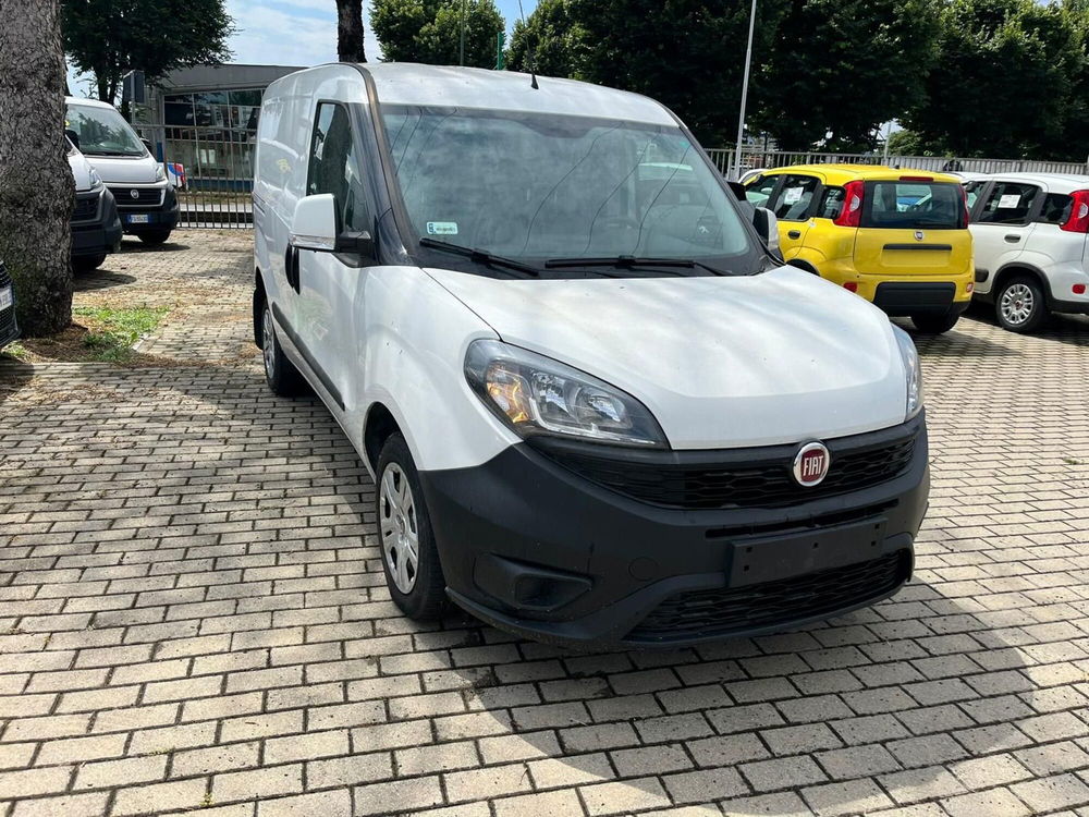 Fiat Doblò Furgone usata a Milano (3)