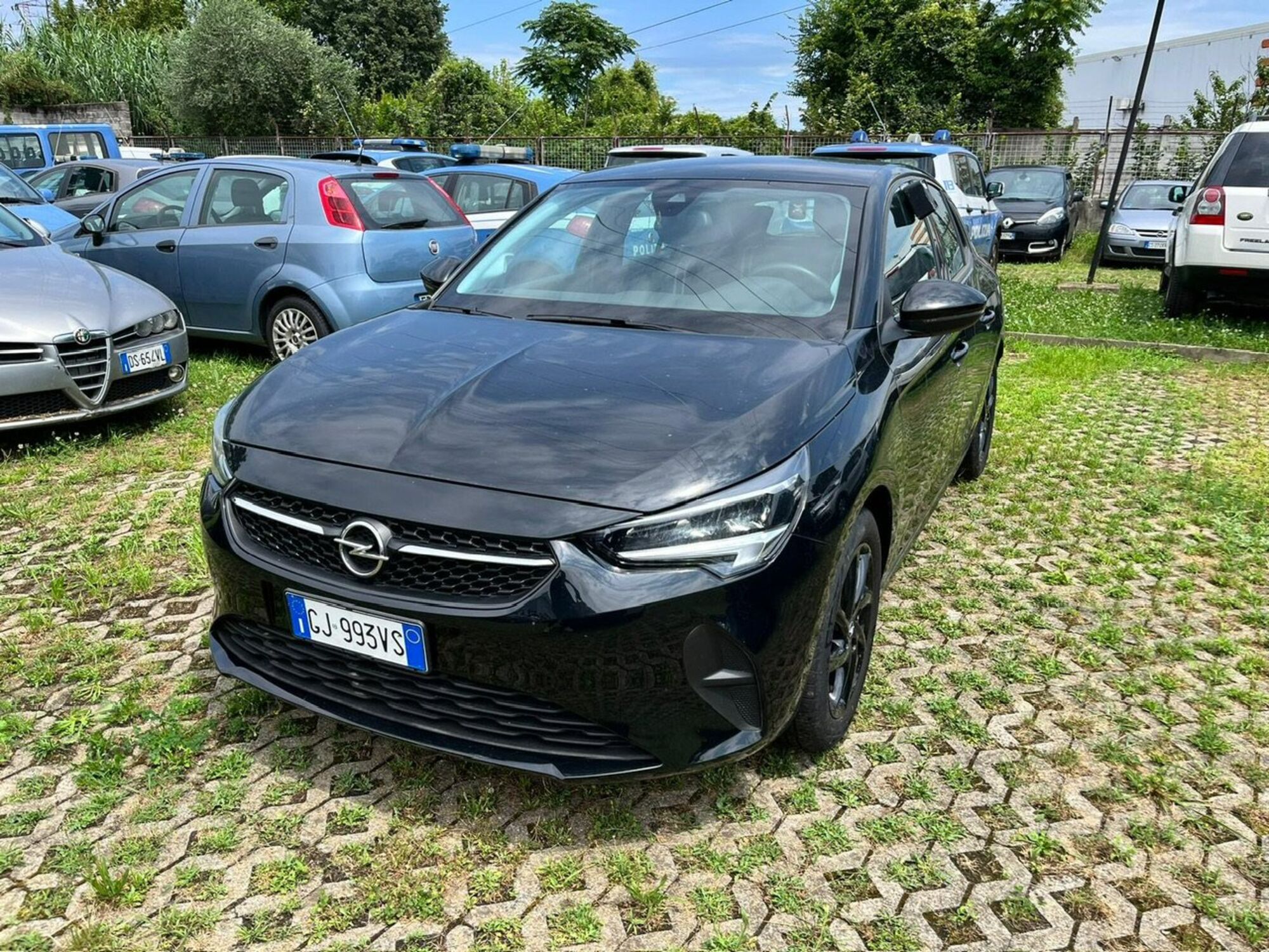 Opel Corsa 1.2 Design &amp; Tech del 2022 usata a Milano