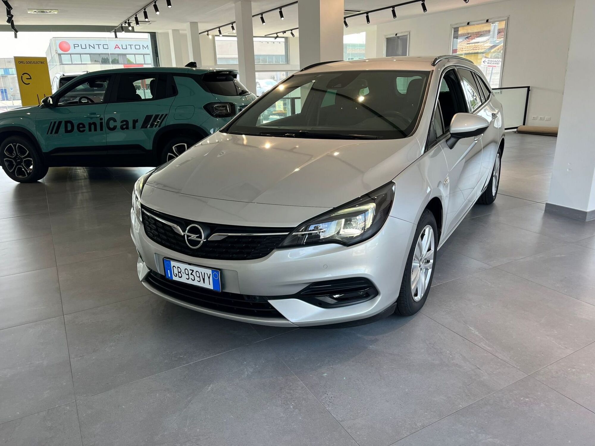 Opel Astra Station Wagon 1.5 CDTI 122 CV S&amp;S AT9 Sports GS Line  del 2020 usata a Milano