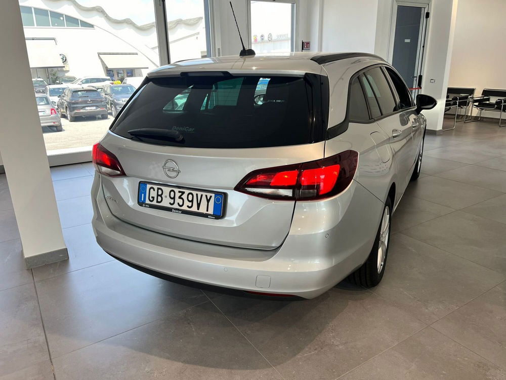 Opel Astra Station Wagon usata a Milano (7)