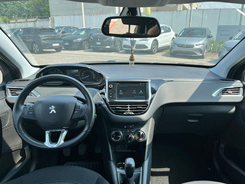 Peugeot 208 usata a Milano (10)