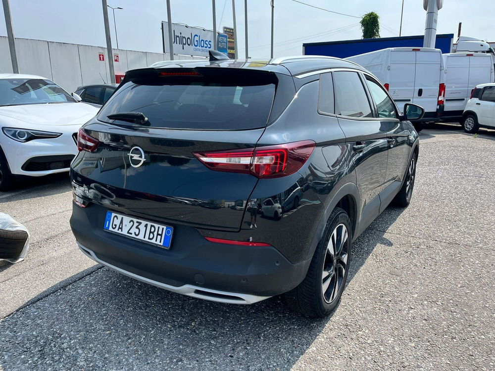 Opel Grandland X usata a Milano (7)