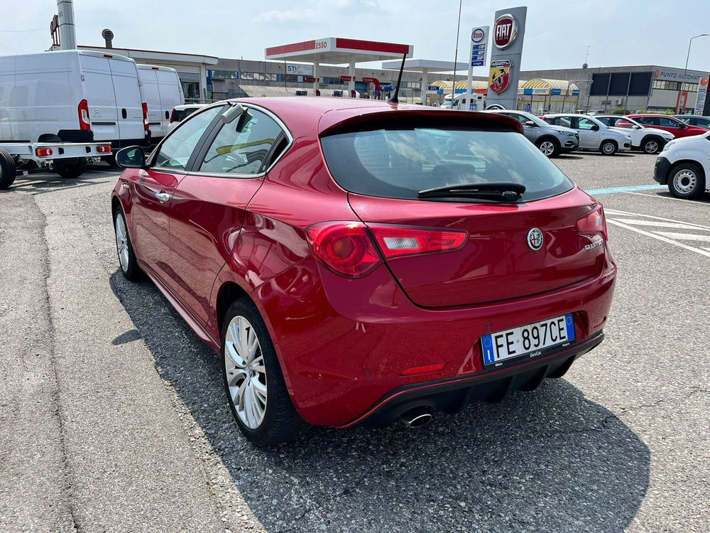 Alfa Romeo Giulietta usata a Milano (8)