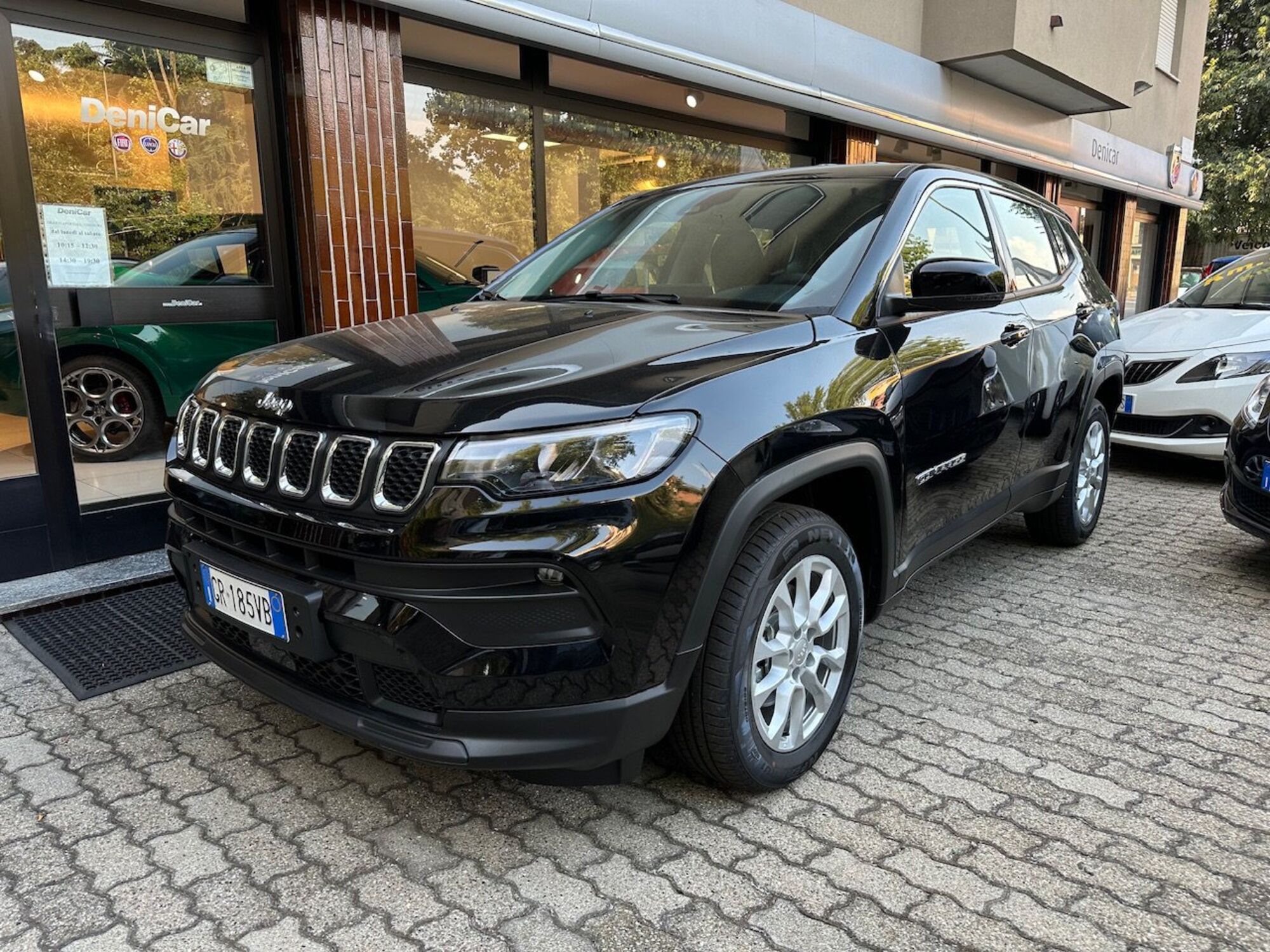 Jeep Compass 1.5 Turbo T4 130CV MHEV 2WD Longitude  nuova a Milano