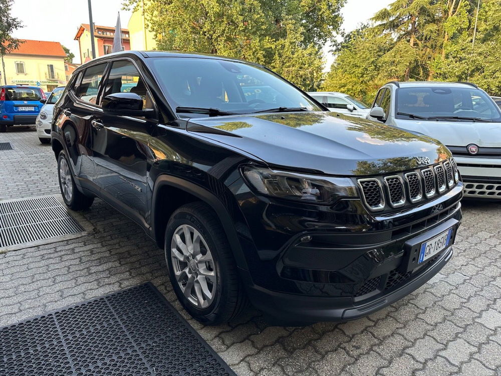 Jeep Compass nuova a Milano (3)