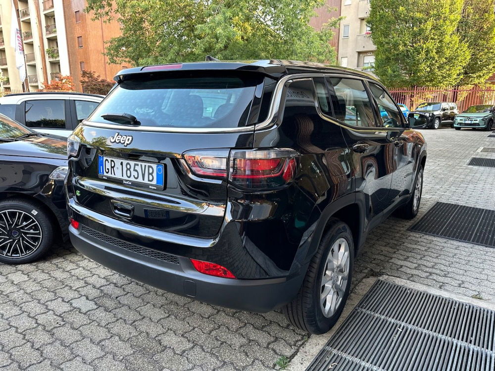 Jeep Compass nuova a Milano (5)