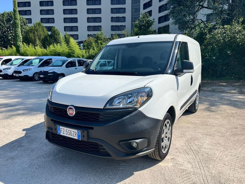 Fiat Dobl&ograve; Furgone cargo 1.4 tjt 120cv CH1 Lounge del 2019 usata a Milano