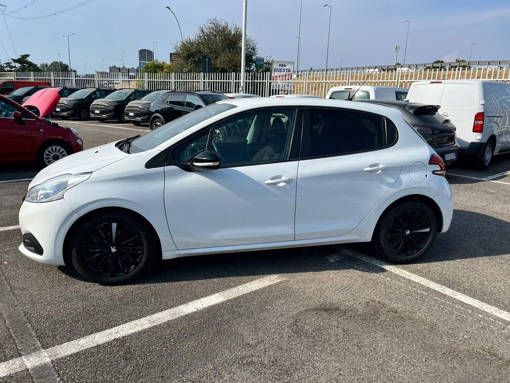 Peugeot 208 usata a Milano (4)